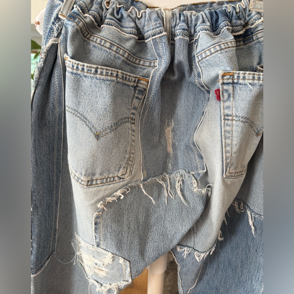 MAGNOLIA PEARL Original OOAK LEVI’S 501 Jeans Patched Drop Crotch Distressed - Picture 5 of 13